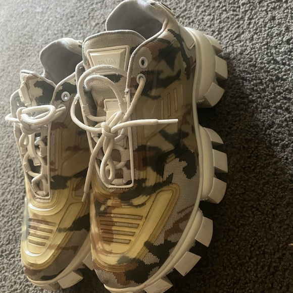 Men size 10.5 prada cloudbust thunder. - Picture 5 of 9